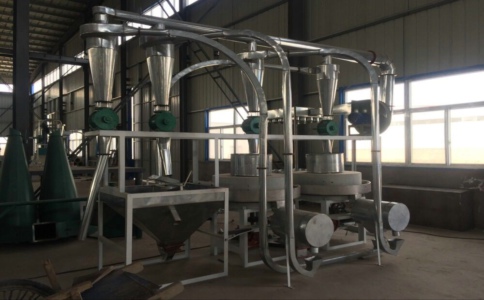 ȫ�Ԅ�(d��ng)ʯĥ��ۙC(j��)